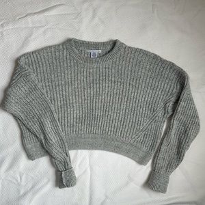 Urban outfitters cropped gray sweater